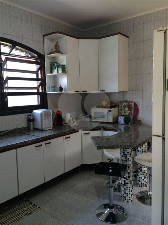 Casa à venda com 4 quartos, sendo 2 suítes, no condomínio Vinhas da Vista Alegre - Lado Sede, Vinhedo - SP