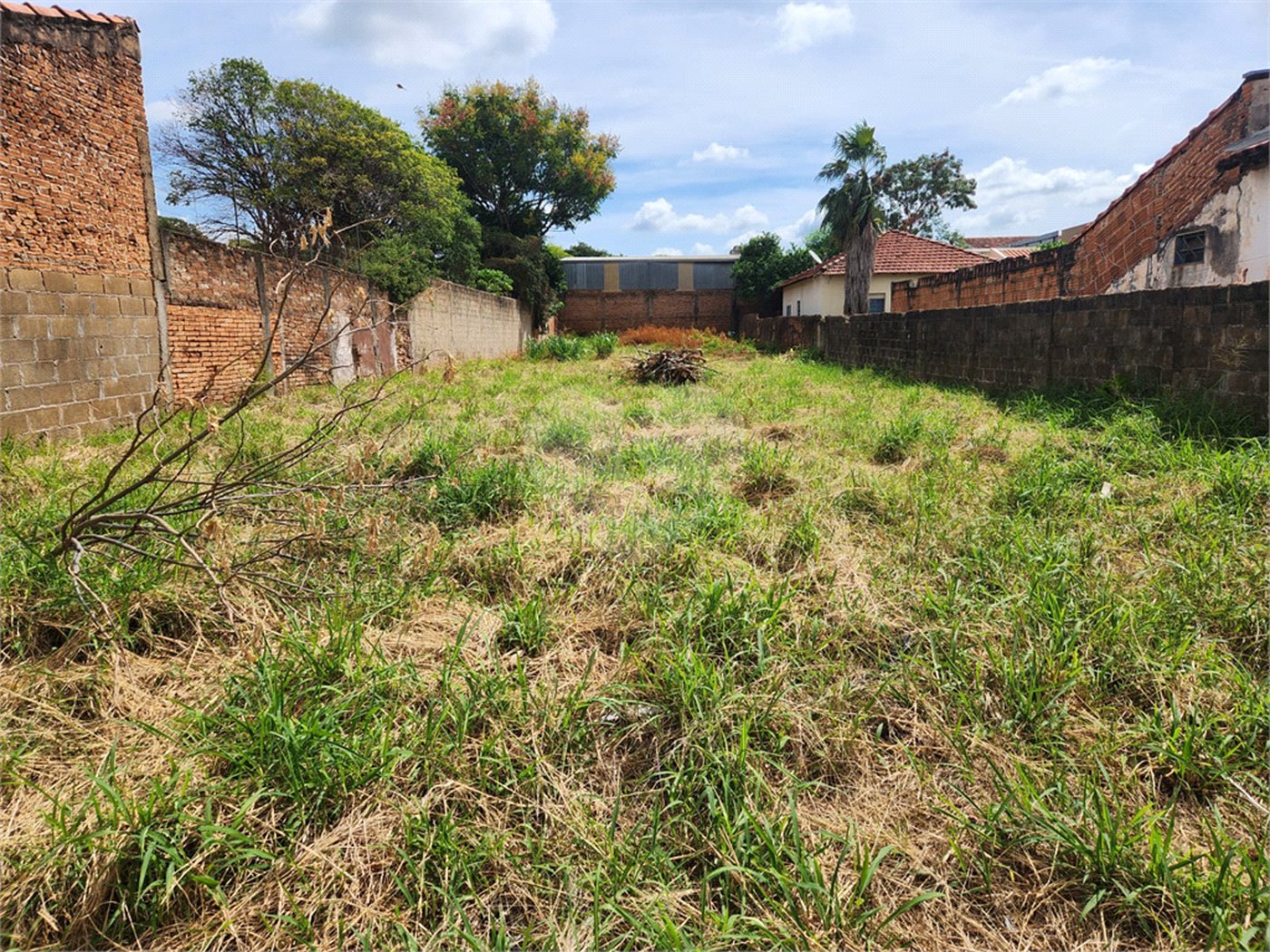 Terreno à venda em Jardim Quitandinha, Araraquara, SP