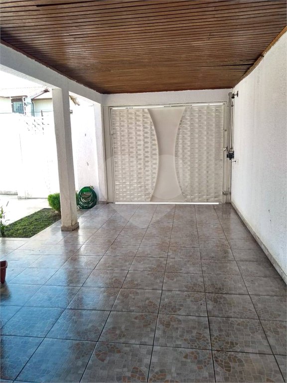 Casa à venda com 4 quartos, sendo 1 suíte, em Parque Santa Rosa, Suzano, SP