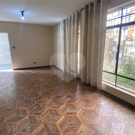 Sobrado à venda ou para alugar com 4 quartos, sendo 1 suíte,  em Parque Colonial, São Paulo, SP