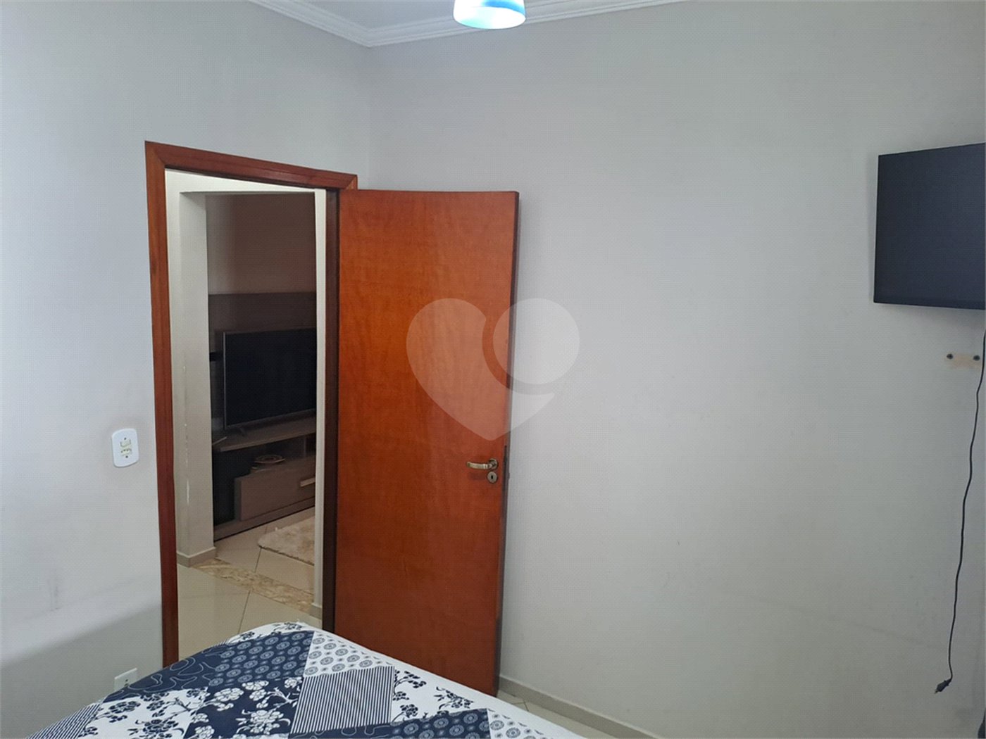 Casa à venda com 3 quartos em Popular III, Louveira, SP