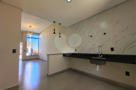 Casa à venda com 3 quartos, sendo 1 suíte, no condomínio Horto Florestal Villagio, Sorocaba - SP