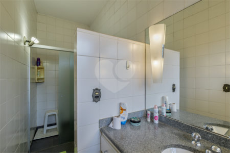 Casa à venda ou para alugar com 5 suítes em Alto da Boa Vista, São Paulo, SP