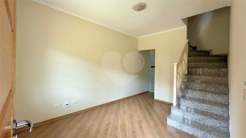 Casa à venda com 2 quartos no condomínio Portal dos Gamez, Atibaia - SP