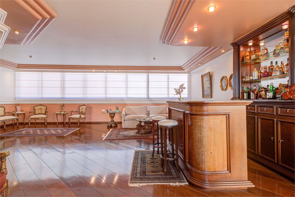 Apartamento à venda com 4 suítes em Moema, São Paulo, SP