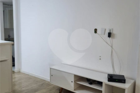 Flat à venda com 1 suíte em Moema, São Paulo, SP