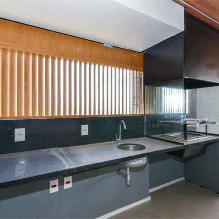 Apartamento à venda com 4 suítes em Jardim das Acácias, São Paulo, SP