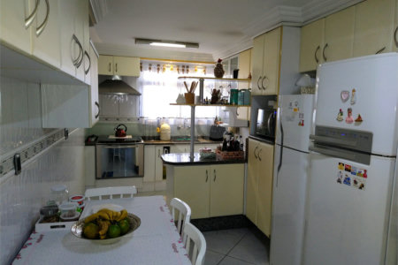 Casa à venda com 3 quartos, sendo 1 suíte, em Parque Vitória, São Paulo, SP