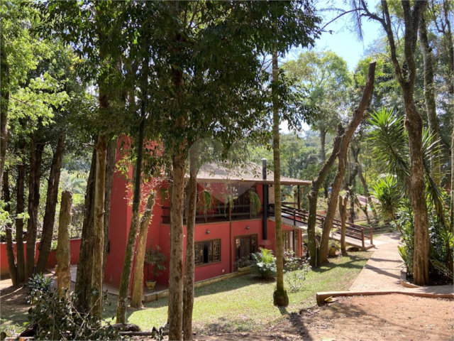 Casa à venda com 6 suítes em Serra da Cantareira, Mairiporã, SP