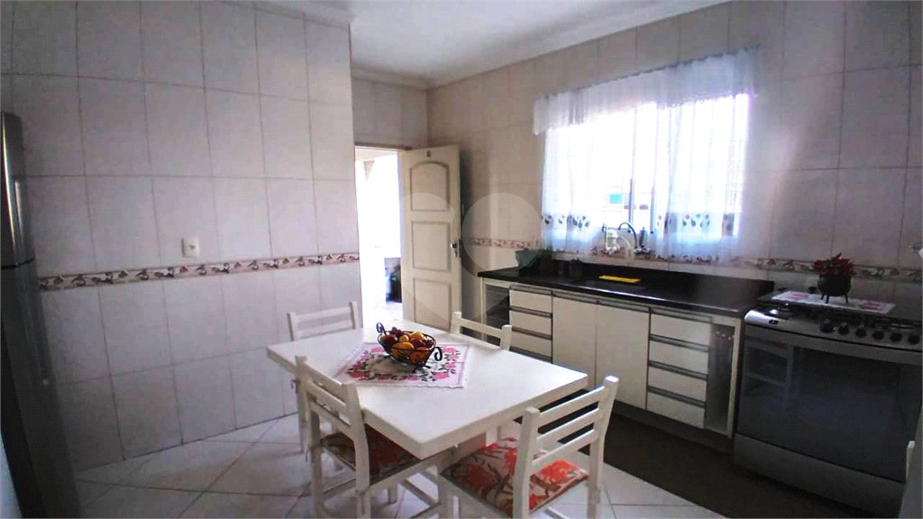 Sobrado à venda com 5 quartos, sendo 1 suíte, em Vila Maria Alta, São Paulo, SP