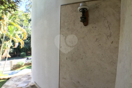 Casa à venda com 4 suítes no condomínio Estância Marambaia, Vinhedo - SP