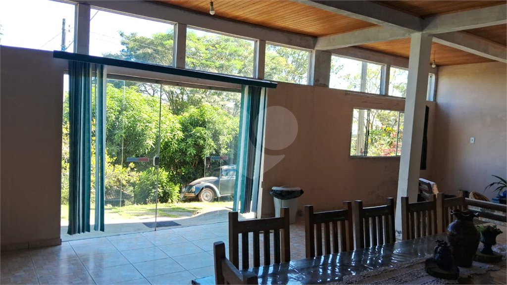 Chácara à venda com 4 quartos em Mato Dentro, Mairiporã, SP