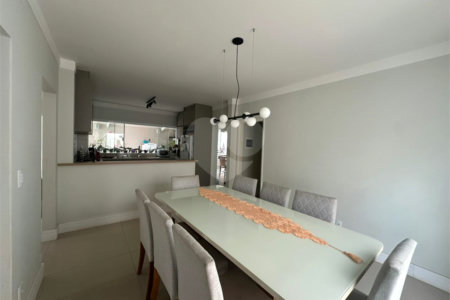 Casa à venda com 3 quartos, Sendo 1 suíte, em Vila Boa Vista, São Carlos, SP