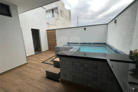 Casa à venda com 3 quartos, sendo 1 suíte, no condomínio Horto Florestal Villagio, Sorocaba - SP