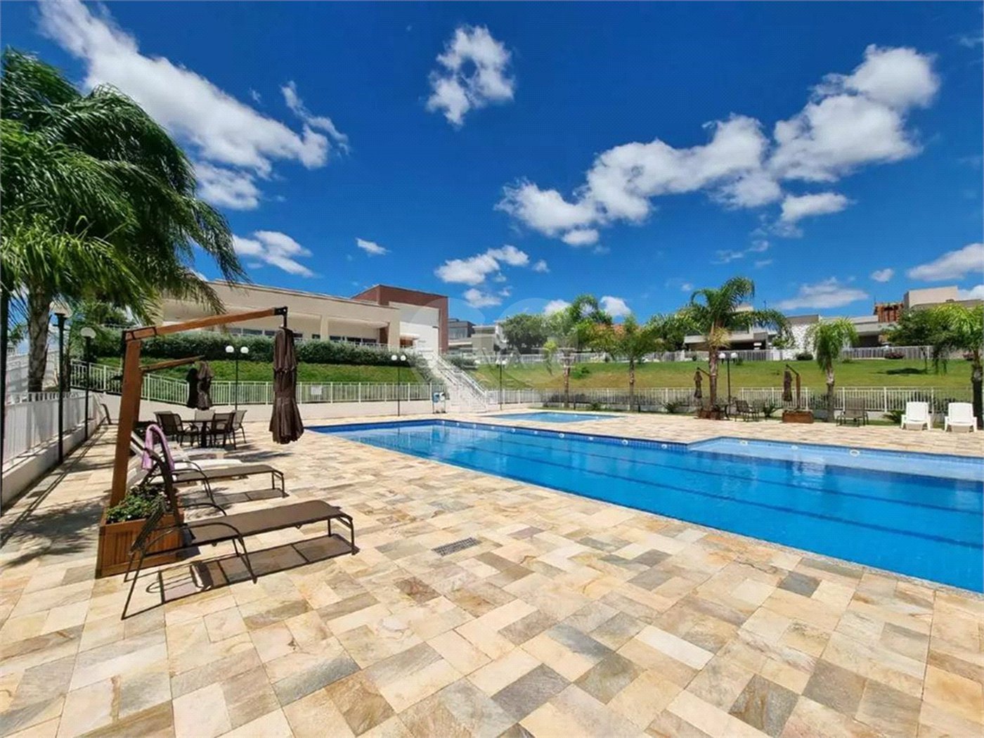 Casa à venda com 4 suítes no condomínio Terras de Florença, Ribeirão Preto - SP