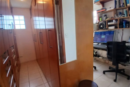 Casa Térrea à venda com 4 quartos, sendo 1 suíte, em Vila Leopoldina, São Paulo, SP