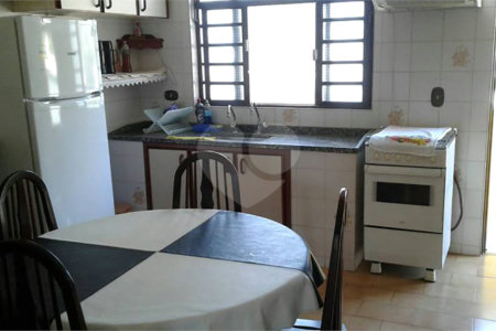 Chácara à venda com 5 quartos, sendo 3 suítes, em Vitória Régia, Atibaia, SP