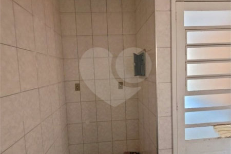 Casa à venda com 3 quartos, sendo 1 suíte, em Vila Vitório Mazzei, São Paulo, SP