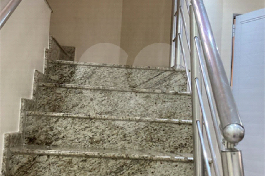 Sobrado à venda com 3 quartos, sendo 1 suíte, em Jardim Santa Beatriz, Guarulhos, SP