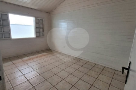 Casa à venda com 4 quartos, sendo 1 suíte, no condomínio Parque Ibiti do Paço, Sorocaba - SP