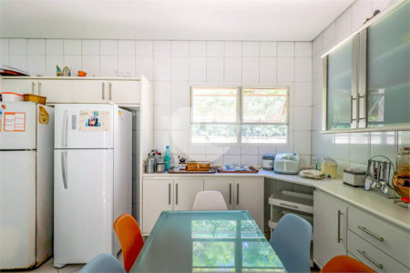 Casa de Vila à venda com 4 quartos, sendo 2 suítes, em Butantã, São Paulo, SP