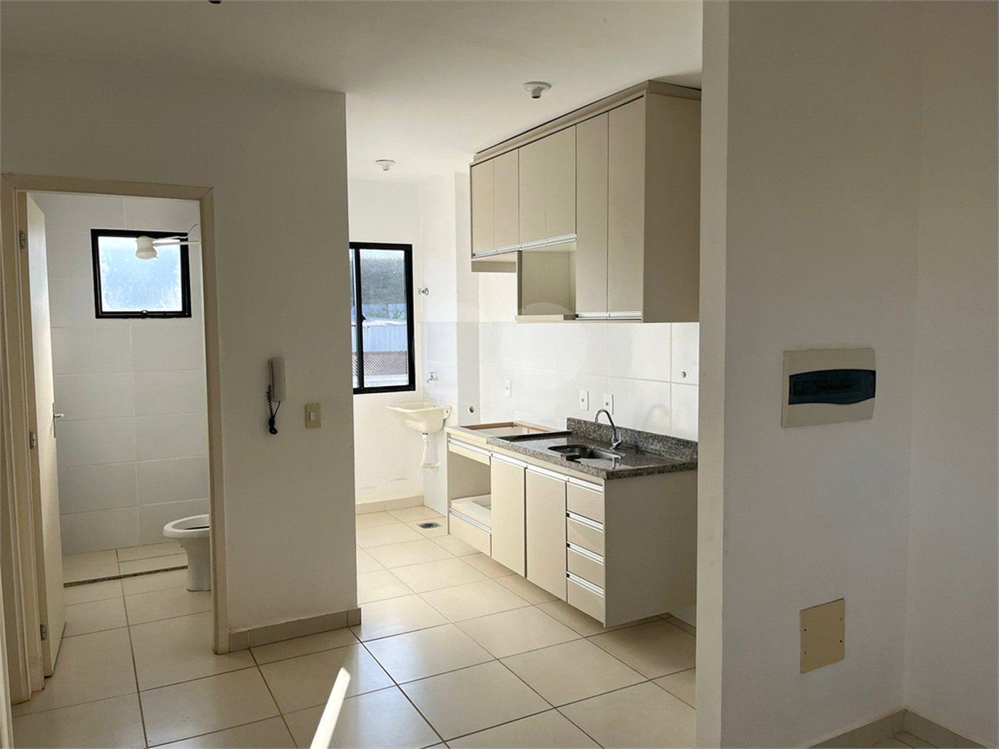 Apartamento à venda com 2 quartos em Jardim Zara, Ribeirão Preto, SP
