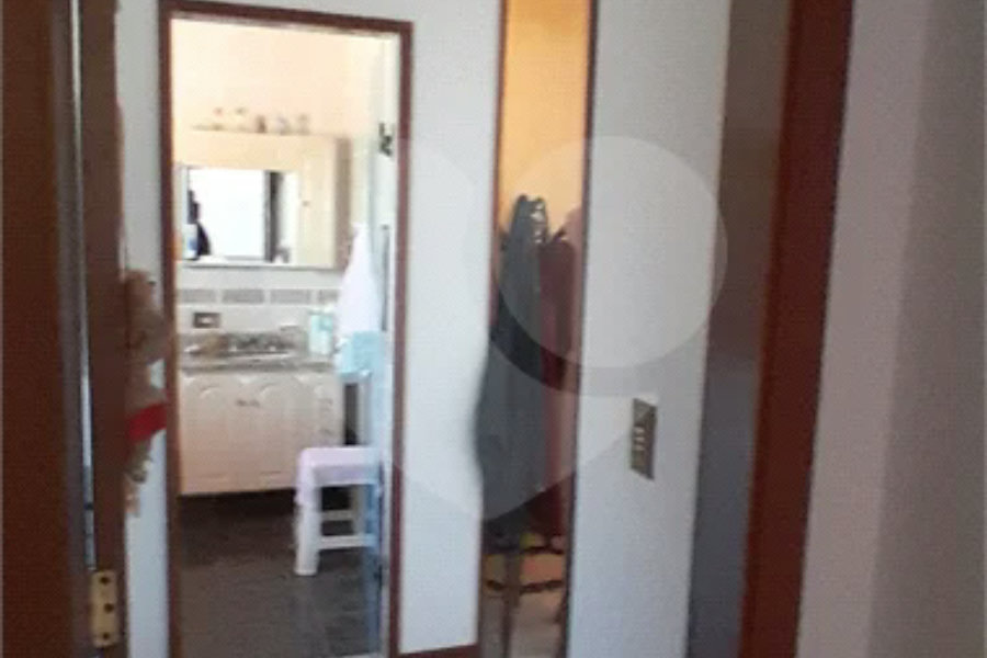 Sobrado à venda com 3 quartos, sendo 1 suíte, em Vila Isabela, Campos do Jordão, SP
