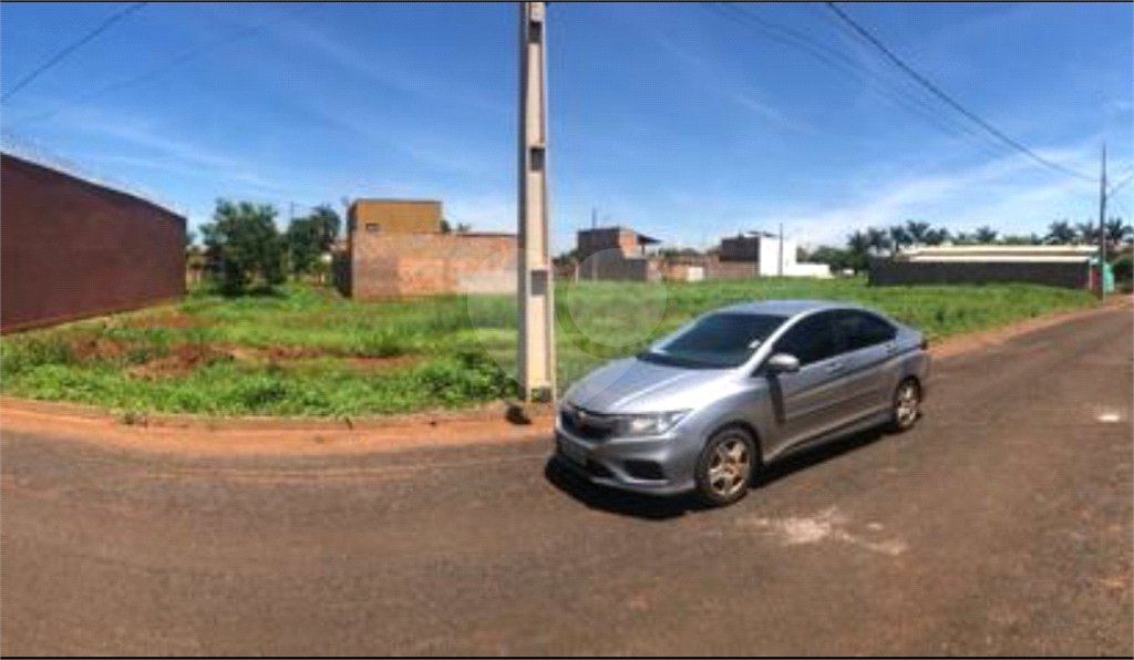Terreno à venda no Centro, Planura, MG