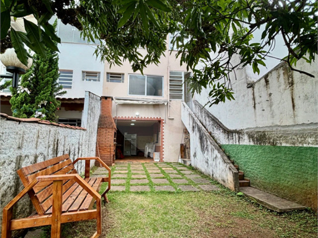 Sobrado à venda com 3 quartos, sendo 1 suíte,  em Parada Inglesa, São Paulo, SP