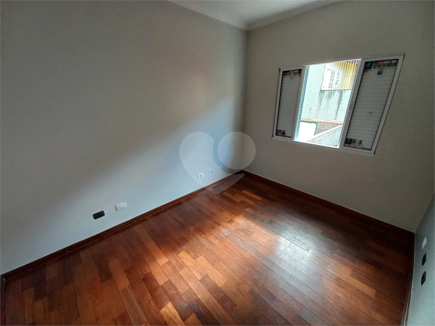 Sobrado à venda com 3 quartos, sendo 1 suíte, em Lar São Paulo, São Paulo, SP