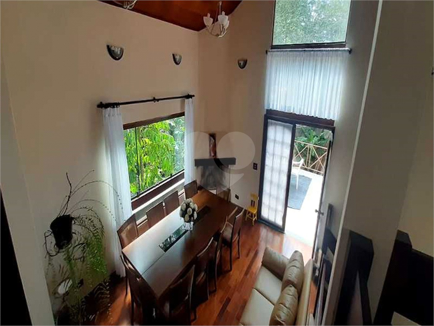 Sobrado à venda ou para alugar com 3 quartos, sendo 1 suíte, em Serra da Cantareira, Mairiporã, SP