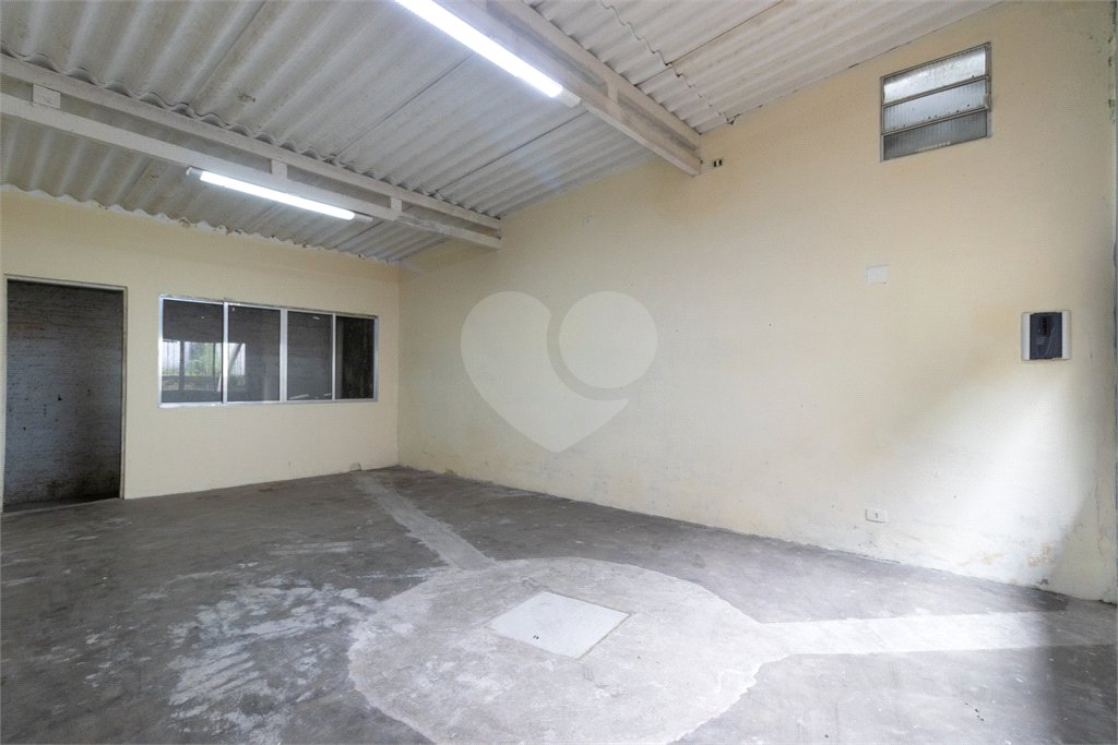 Sobrado à venda com 3 quartos, sendo 1 suíte,  em Real Parque, São Paulo, SP