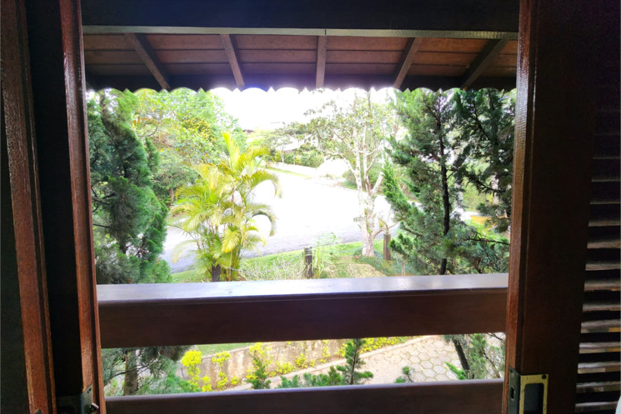 Casa à venda com 5 suítes no condomínio Suíça da Cantareira, Mairiporã - SP