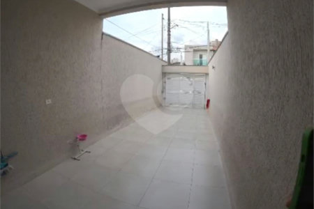 Sobrado à venda com 3 quartos, sendo 1 suíte, em Vila Lúcia, São Paulo, SP