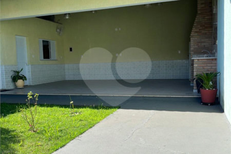 Casa Térrea à venda com 5 quartos, sendo 1 suíte, em Vila Santana, Mogi das Cruzes, SP