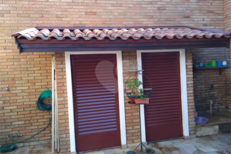 Casa à venda com 6 quartos, sendo 2 suítes,  em Jardim Leocádia, Sorocaba, SP