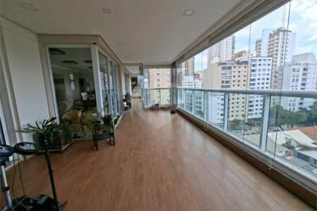 Apartamento à venda com 4 quartos, sendo 3 suítes,  em Perdizes, São Paulo, SP