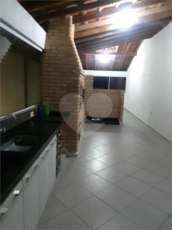 Sobrado à venda com 3 quartos, sendo 2 suítes, em Tremembé, São Paulo, SP