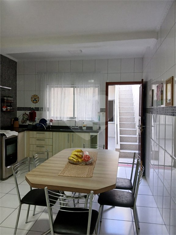 Sobrado à venda com 3 quartos, sendo 1 suíte, em Jardim Humaitá, São Paulo, SP