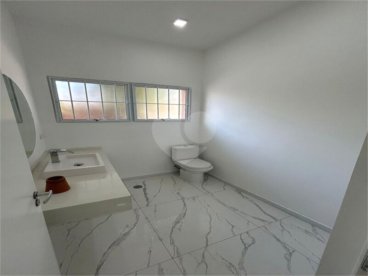 Casa para alugar com 5 quartos, sendo 2 suítes, em Vila Olímpia, São Paulo, SP