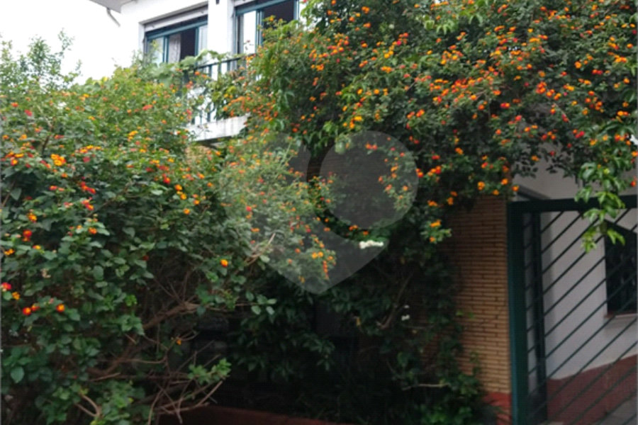 Sobrado à venda com 4 quartos em Sumaré, São Paulo, SP