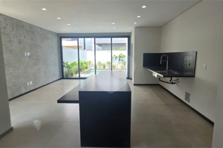 Casa à venda com 5 suítes no condomínio Parque Faber IV, São Carlos - SP