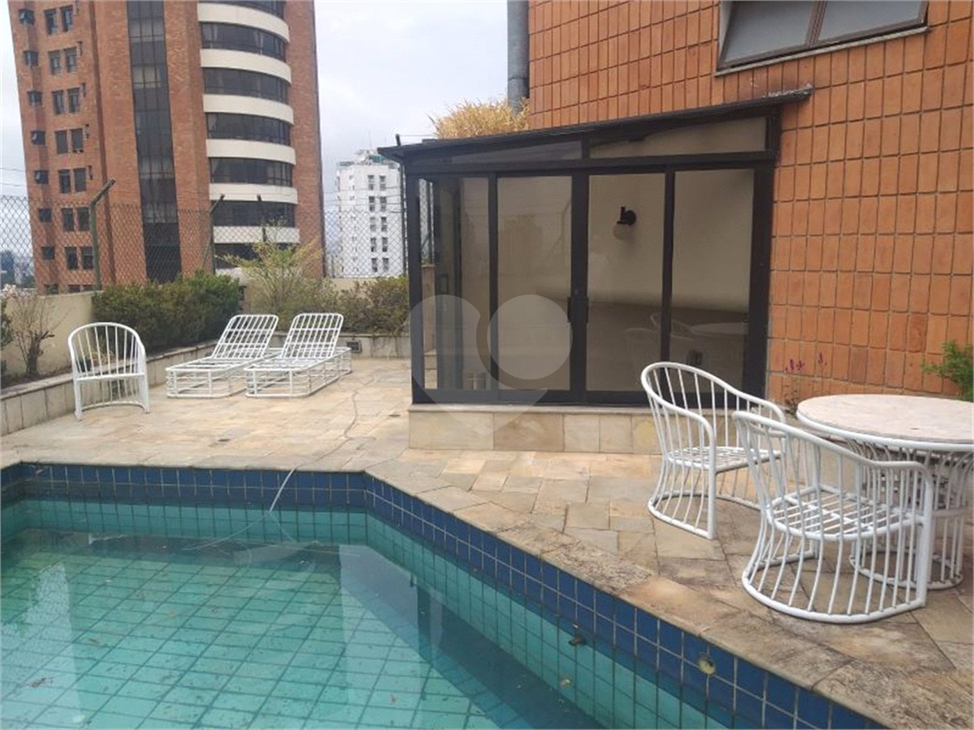 Apartamento à venda com 3 suítes em Vila Suzana, São Paulo, SP