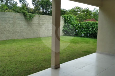 Casa à venda com 4 suítes no condomínio Saint Thomás Rua Uruana,9, Carapicuíba - SP