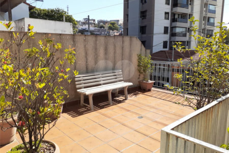 Sobrado à venda com 3 quartos, sendo 2 suítes, em Vila Anglo Brasileira, São Paulo, SP