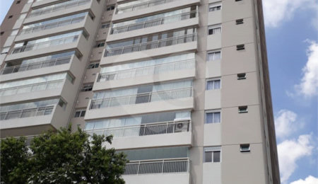 Apartamento à venda com 3 suítes em Santa Teresinha, São Paulo, SP