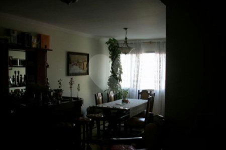 Apartamento à Venda na Paraíso / 03 Dormitórios
