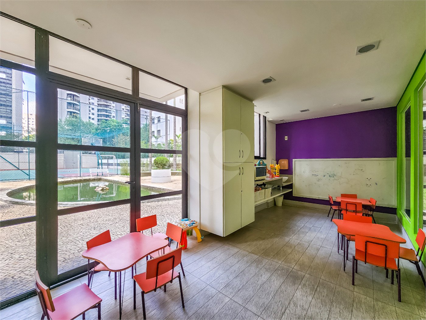 Apartamento à venda com 3 suítes em Indianópolis, São Paulo, SP