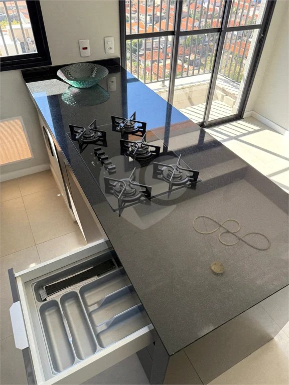 Apartamento à venda com 3 quartos, sendo 1 suíte, em Vila Yamada, Araraquara, SP