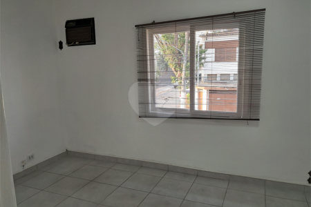 Sobrado para alugar com 3 quartos em Chácara Santo Antônio (zona Sul), São Paulo, SP